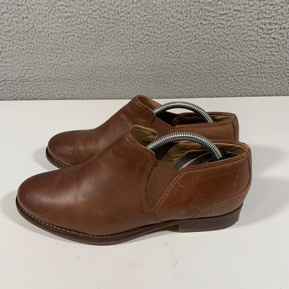 LL Bean Booties Women 7 Brown Leather Ankle Boot Slip On - Picture 3 of 8